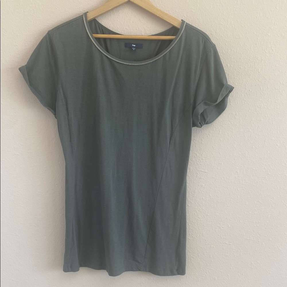 Gap women's top with zipper collar and zipper on back Gray Size M